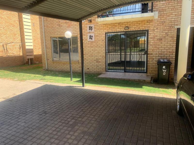 To Let 2 Bedroom Property for Rent in Randfontein Gauteng