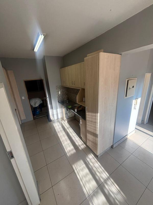 To Let 2 Bedroom Property for Rent in Milpark Gauteng