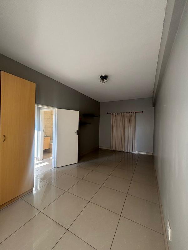 To Let 2 Bedroom Property for Rent in Milpark Gauteng