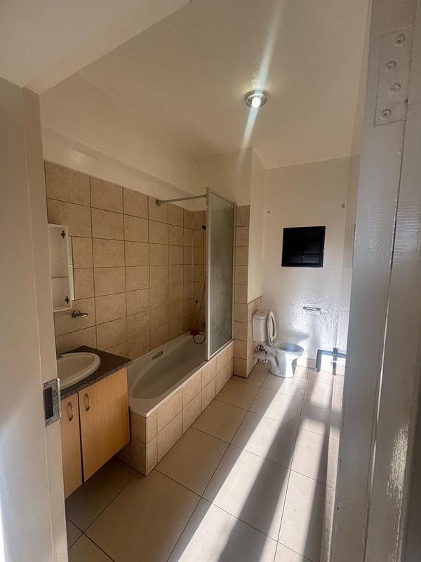 To Let 2 Bedroom Property for Rent in Milpark Gauteng