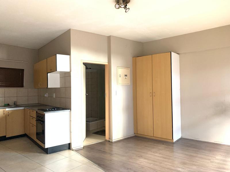 To Let 1 Bedroom Property for Rent in Milpark Gauteng