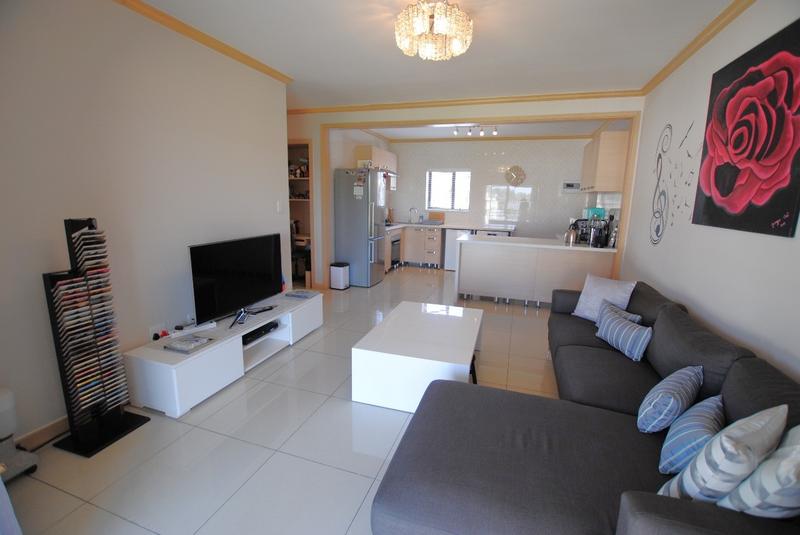 To Let 3 Bedroom Property for Rent in Broadacres Gauteng