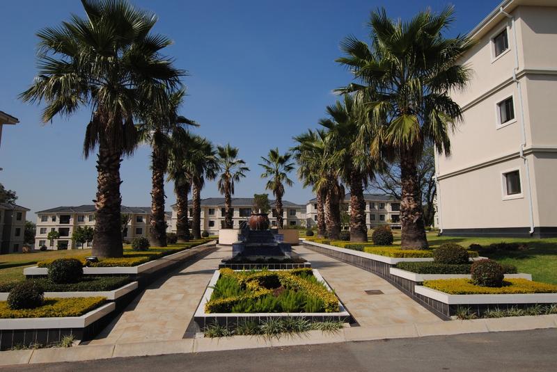 To Let 3 Bedroom Property for Rent in Broadacres Gauteng