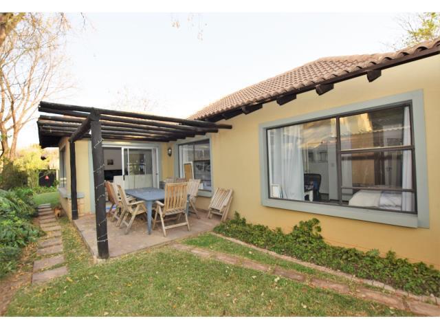 3 Bedroom Property for Sale in Broadacres Gauteng