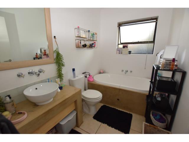 3 Bedroom Property for Sale in Broadacres Gauteng