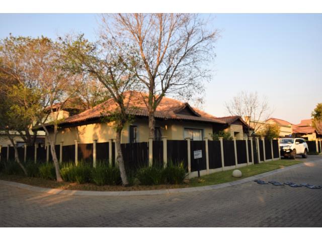 3 Bedroom Property for Sale in Broadacres Gauteng