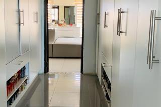 5 Bedroom Property for Sale in The Orchards Gauteng