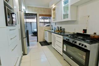 5 Bedroom Property for Sale in The Orchards Gauteng