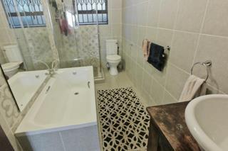 5 Bedroom Property for Sale in The Orchards Gauteng