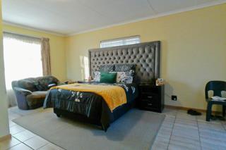5 Bedroom Property for Sale in The Orchards Gauteng