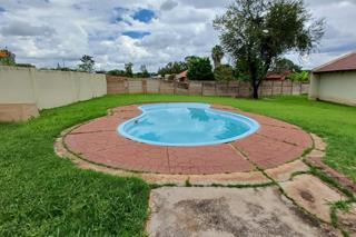 4 Bedroom Property for Sale in The Orchards Gauteng