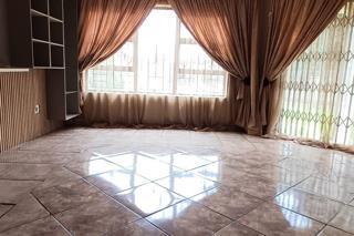 4 Bedroom Property for Sale in The Orchards Gauteng