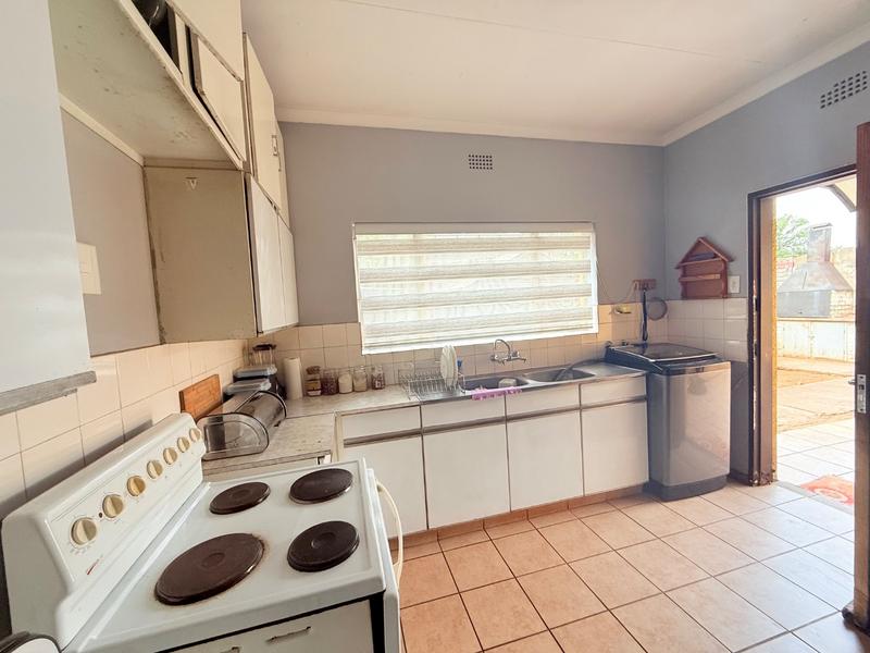 4 Bedroom Property for Sale in Vanderbijlpark CW 3 Gauteng