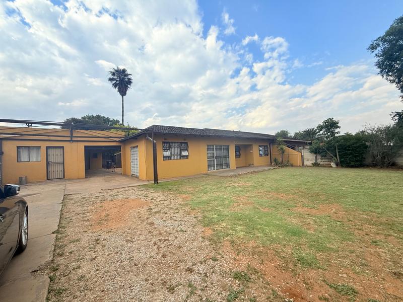 4 Bedroom Property for Sale in Vanderbijlpark CW 3 Gauteng