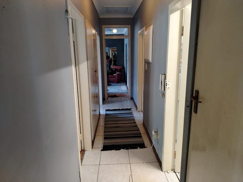 4 Bedroom Property for Sale in Kew Gauteng