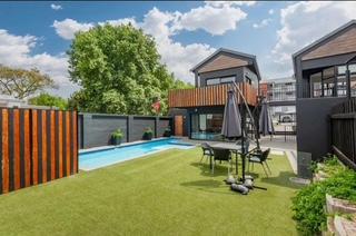 To Let 1 Bedroom Property for Rent in Bryanston Gauteng