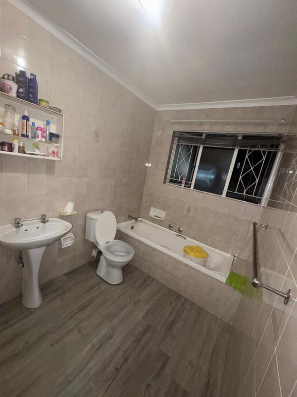 To Let 2 Bedroom Property for Rent in Ferndale Gauteng
