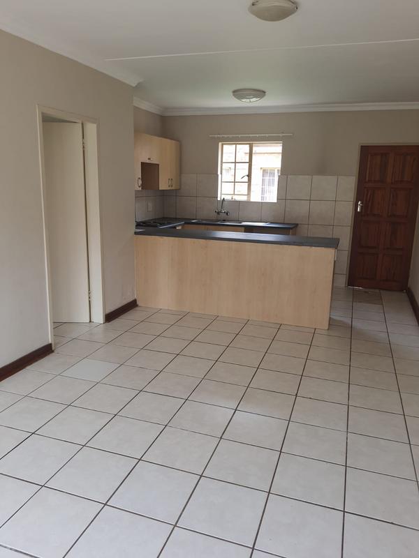To Let 1 Bedroom Property for Rent in Silver Lakes Gauteng
