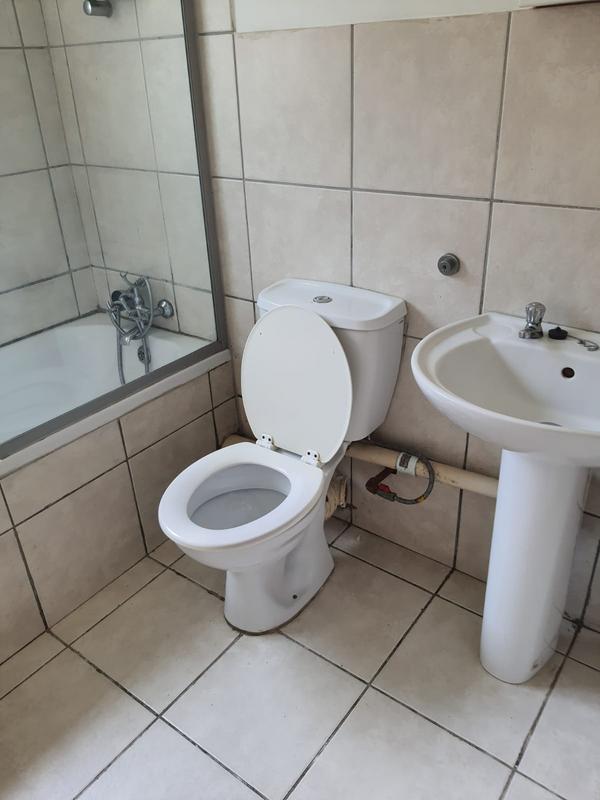 To Let 1 Bedroom Property for Rent in Silver Lakes Gauteng
