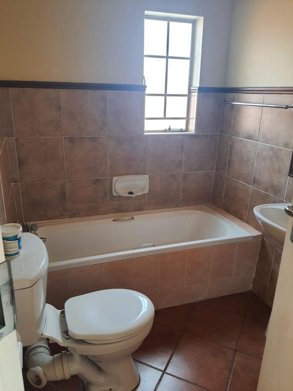 2 Bedroom Property for Sale in Equestria Gauteng