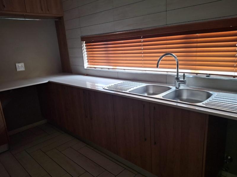 To Let 3 Bedroom Property for Rent in Vanderbijlpark SE 10 Gauteng