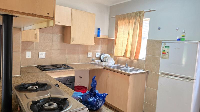 2 Bedroom Property for Sale in Annlin-wes Gauteng