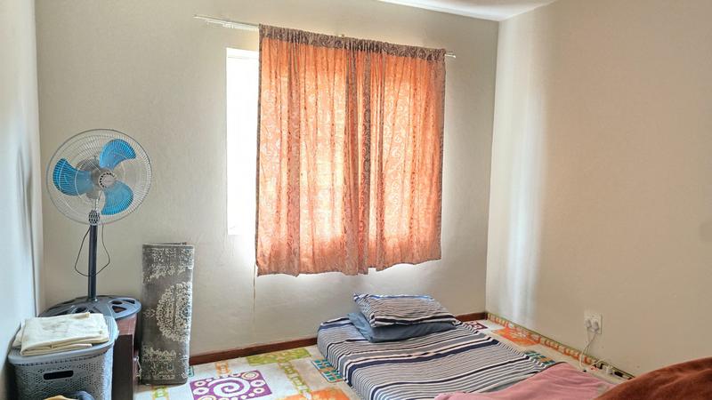 2 Bedroom Property for Sale in Annlin-wes Gauteng
