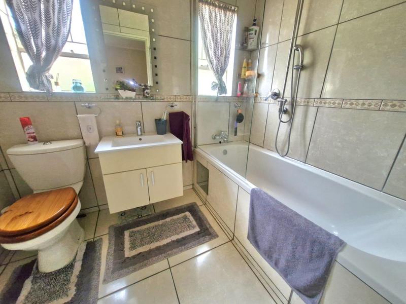 3 Bedroom Property for Sale in Magalieskruin Gauteng