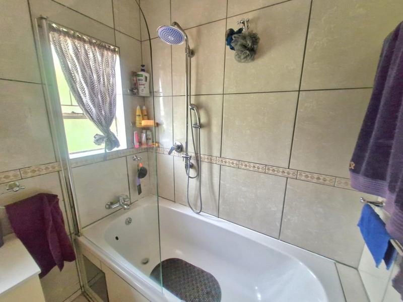 3 Bedroom Property for Sale in Magalieskruin Gauteng