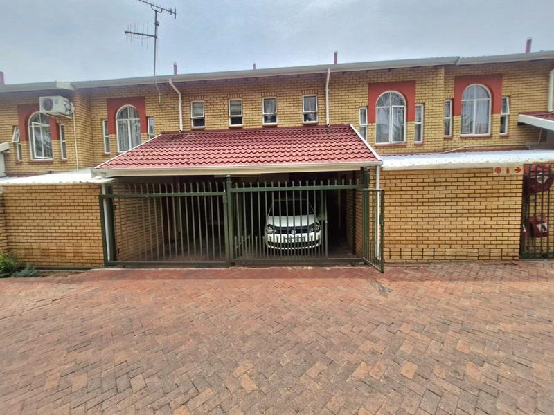 3 Bedroom Property for Sale in Magalieskruin Gauteng