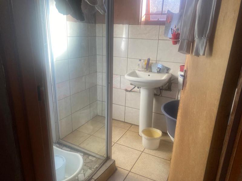 2 Bedroom Property for Sale in Daveyton Gauteng
