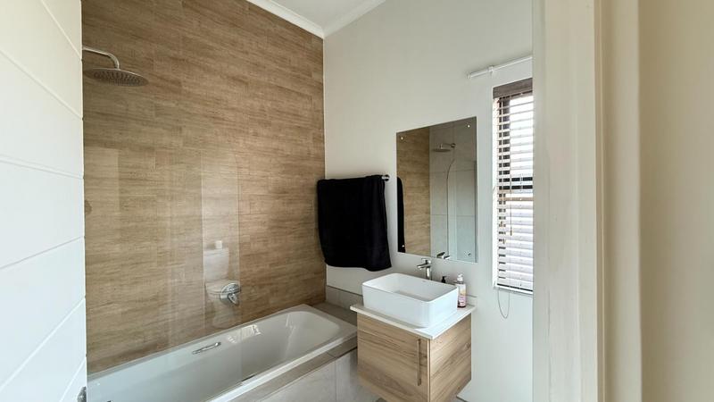 2 Bedroom Property for Sale in Golden Fields Estate Gauteng