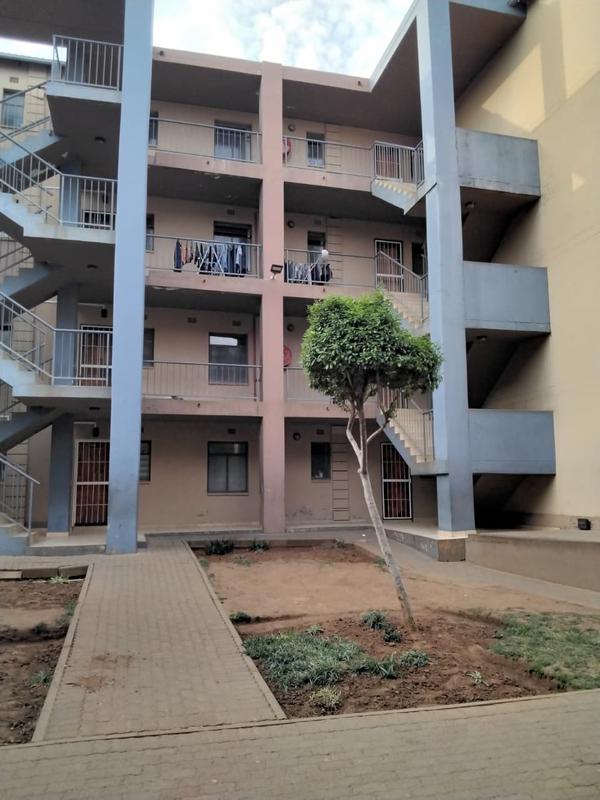 2 Bedroom Property for Sale in Jabulani Gauteng