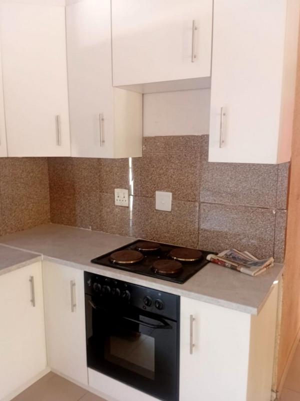 2 Bedroom Property for Sale in Protea Glen Gauteng