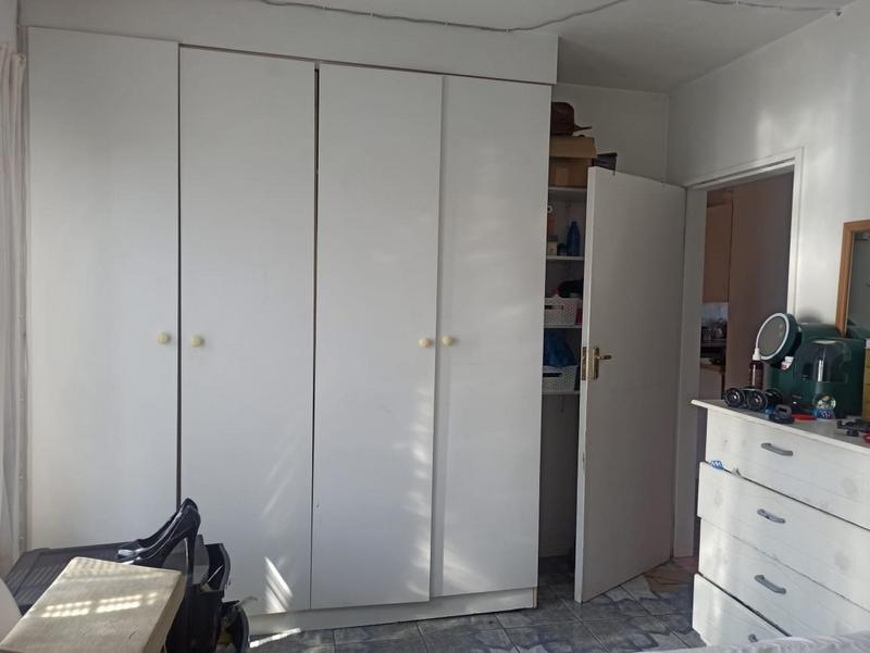 2 Bedroom Property for Sale in Suideroord Gauteng