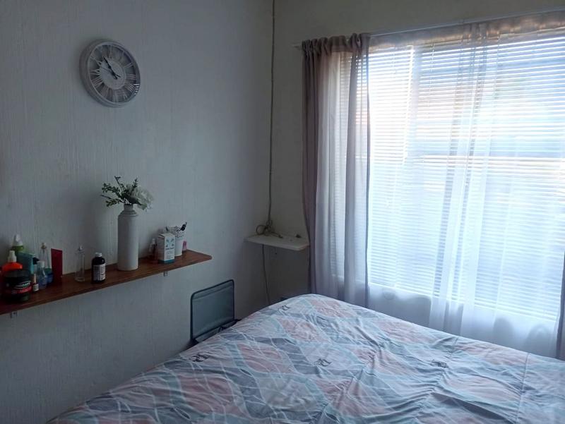 2 Bedroom Property for Sale in Suideroord Gauteng