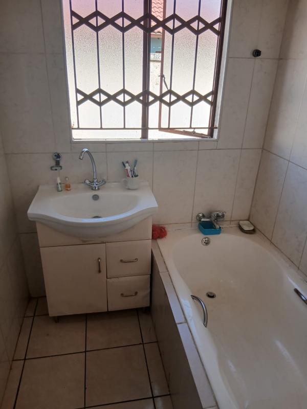 3 Bedroom Property for Sale in Vosloorus Gauteng