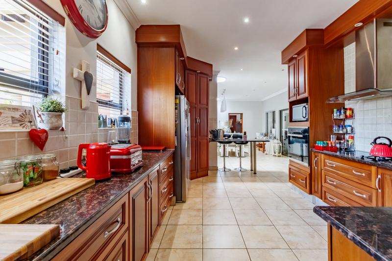 4 Bedroom Property for Sale in Midstream Estate Gauteng