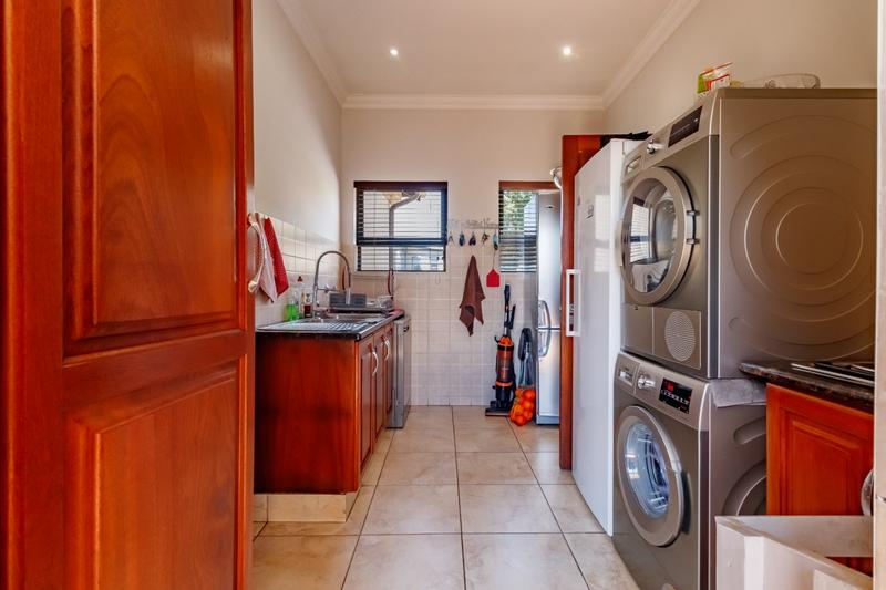 4 Bedroom Property for Sale in Midstream Estate Gauteng