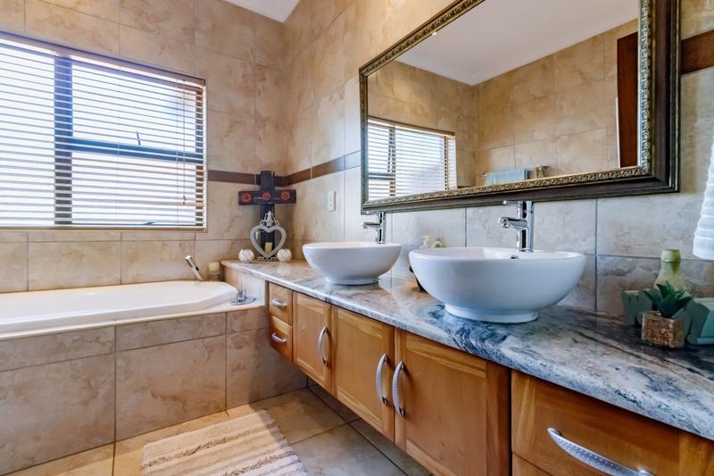 4 Bedroom Property for Sale in Midstream Estate Gauteng