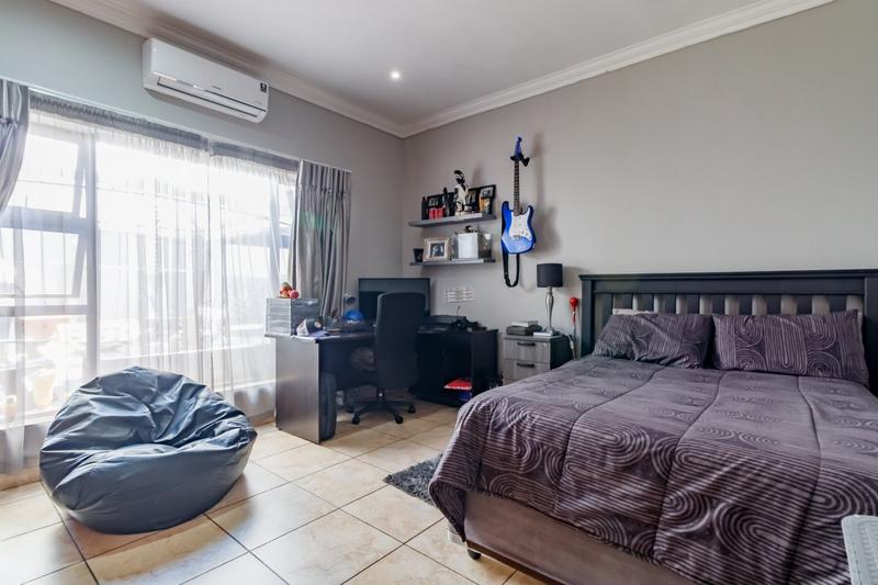 4 Bedroom Property for Sale in Midstream Estate Gauteng