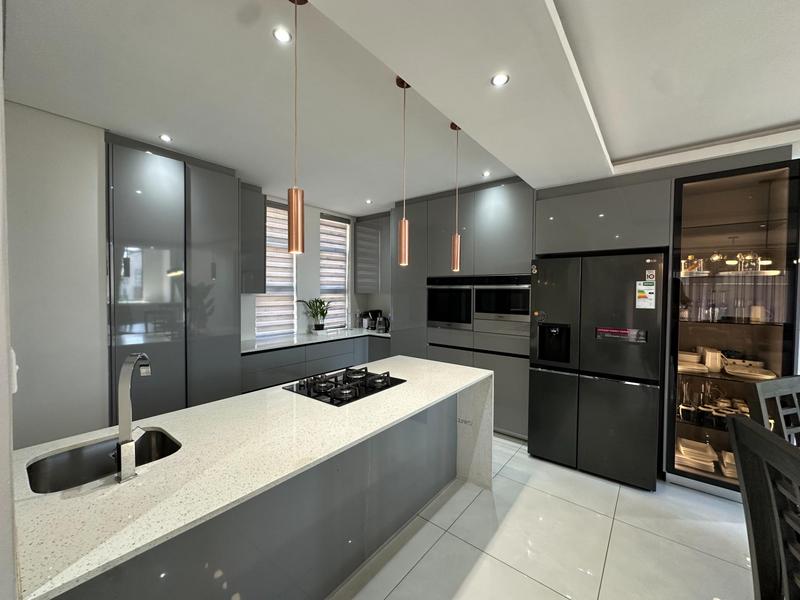 To Let 4 Bedroom Property for Rent in Louwlardia Gauteng