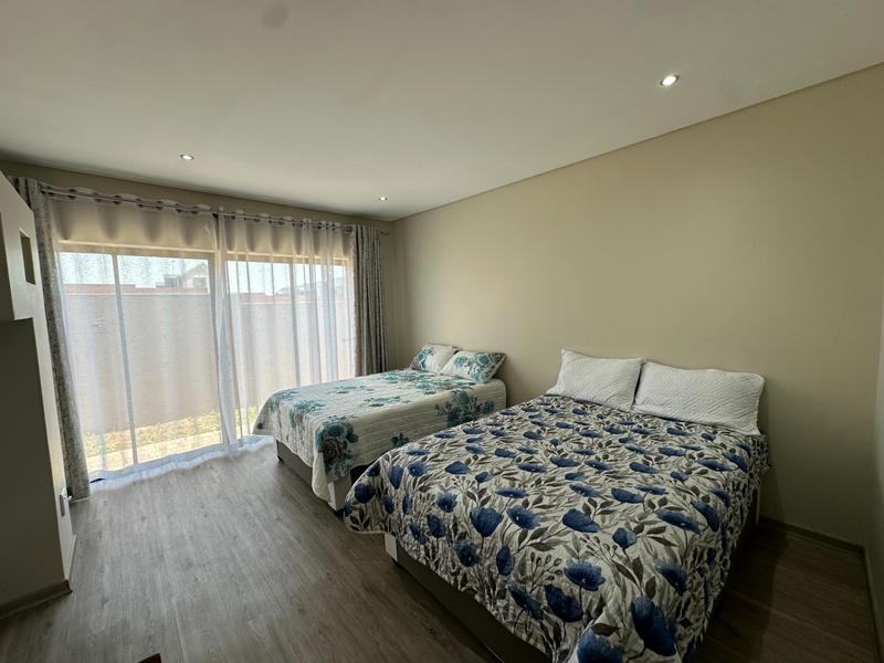 To Let 4 Bedroom Property for Rent in Louwlardia Gauteng