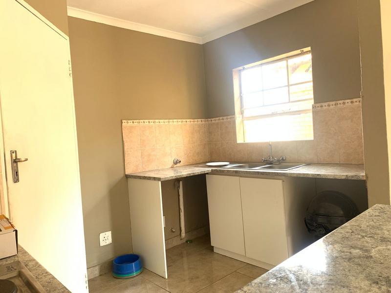 2 Bedroom Property for Sale in Halfway Gardens Gauteng