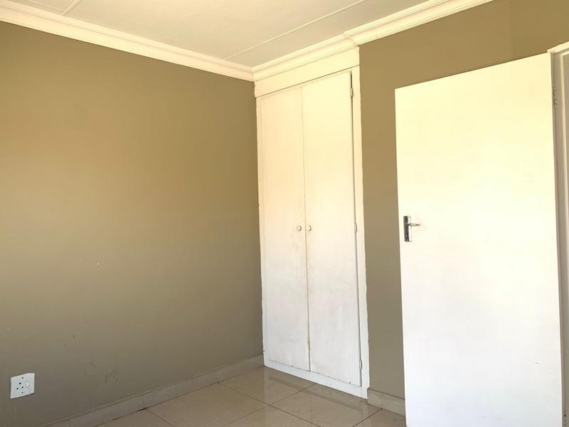 2 Bedroom Property for Sale in Halfway Gardens Gauteng