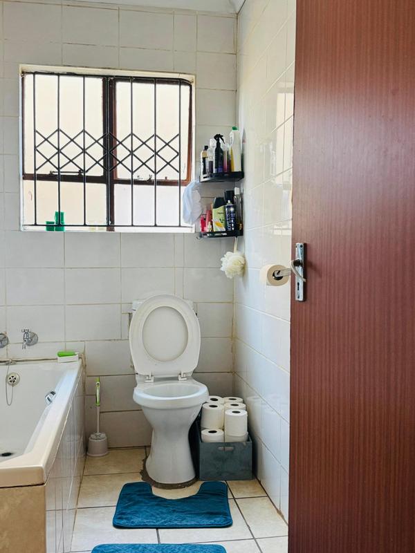 3 Bedroom Property for Sale in Dawn Park Gauteng