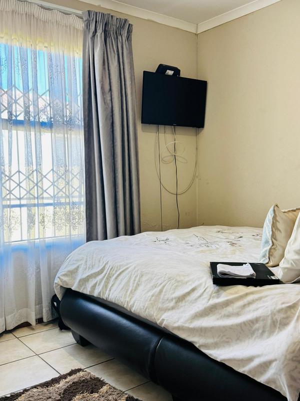 3 Bedroom Property for Sale in Dawn Park Gauteng