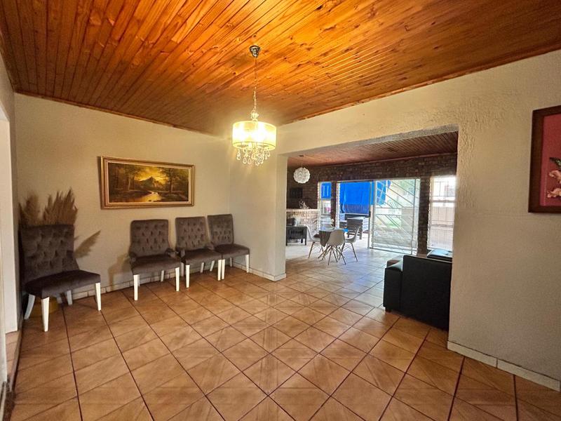 5 Bedroom Property for Sale in Brakpan Gauteng