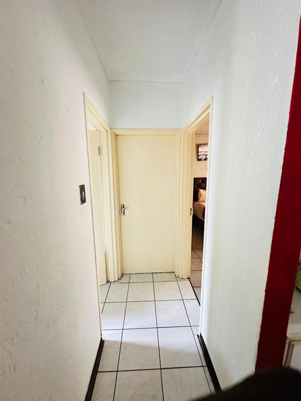 2 Bedroom Property for Sale in Wychwood Gauteng