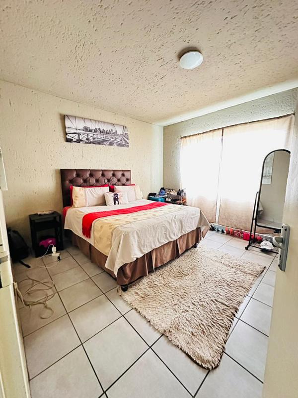 2 Bedroom Property for Sale in Wychwood Gauteng